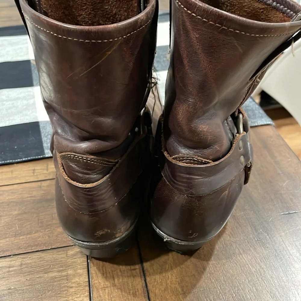 Frye Harness 8R Leather Boots - Picture 5 of 10